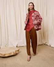 Cargar imagen en el visor de la galería, Cazadora rosa de flores