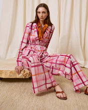 Cargar imagen en el visor de la galería, Pantalón popelín cuadros rosa
