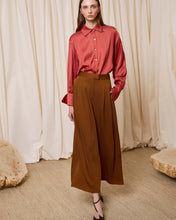 Cargar imagen en el visor de la galería, Pantalón ancho color chocolate
