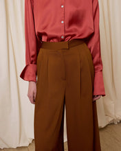 Cargar imagen en el visor de la galería, Pantalón ancho color chocolate
