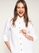 Cargar imagen en el visor de la galería, CAMISA BLANCA HELADOS BORDADOS
