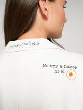 Cargar imagen en el visor de la galería, CHAQUETA BLANCA BORDADOS BONJOUR
