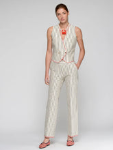 Cargar imagen en el visor de la galería, CHALECO RAYAS RIBETE ROJO
