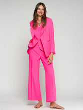 Cargar imagen en el visor de la galería, CHAQUETA ROSA FLUOR

