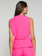 Cargar imagen en el visor de la galería, CHALECO CREPÉ ROSA FLUOR
