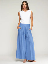 Cargar imagen en el visor de la galería, PANTALÓN PINZAS AZUL CLARO ESPIGA
