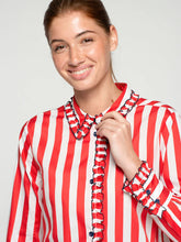 Cargar imagen en el visor de la galería, CAMISA RAYAS ROJAS VOLANTES
