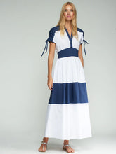 Cargar imagen en el visor de la galería, VESTIDO FRANJAS BLANCO Y MARINO
