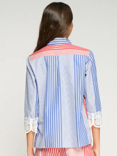 Cargar imagen en el visor de la galería, CAMISA RAYAS ROJAS Y AZULES
