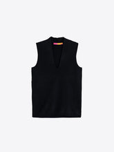 Cargar imagen en el visor de la galería, TOP PUNTO NEGRO ESCOTE PICO
