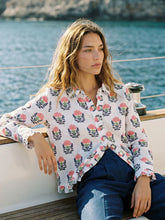 Cargar imagen en el visor de la galería, CAMISA FLOR INDIA
