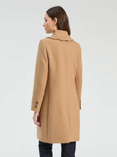 Cargar imagen en el visor de la galería, ABRIGO LANA CAMEL ONDULINA
