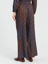 Cargar imagen en el visor de la galería, PANTALÓN RAYAS FLOR INDIA
