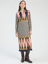 Cargar imagen en el visor de la galería, VESTIDO MIDI GEO ÉTNICO ROSA Y NEGRO
