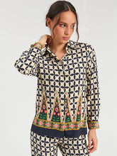 Cargar imagen en el visor de la galería, CAMISA GEOMÉTRICO FOLK
