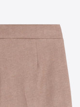 Cargar imagen en el visor de la galería, PANTALÓN ESPIGA BEIGE BOTONES LATERALES
