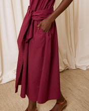 Cargar imagen en el visor de la galería, Vestido manga corta popelín ciruela
