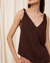 Cargar imagen en el visor de la galería, Top de lurex escote pico chocolate
