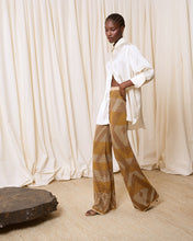 Cargar imagen en el visor de la galería, Pantalón lurex multicolor dorado
