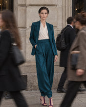 Cargar imagen en el visor de la galería, Blazer con brillo verde agua
