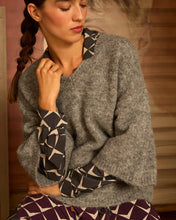 Cargar imagen en el visor de la galería, Jersey pico gris
