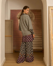 Cargar imagen en el visor de la galería, Jersey pico gris
