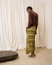 Cargar imagen en el visor de la galería, Falda de rayas verde
