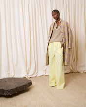 Cargar imagen en el visor de la galería, Polo calado piedra
