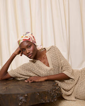 Cargar imagen en el visor de la galería, Polo calado piedra
