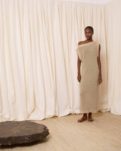 Cargar imagen en el visor de la galería, Vestido calado piedra
