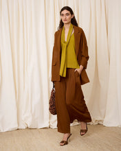 Cargar imagen en el visor de la galería, Pantalón ancho color chocolate
