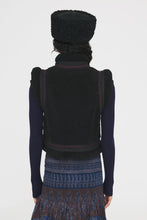 Cargar imagen en el visor de la galería, Chaleco Sally black
