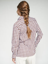 Cargar imagen en el visor de la galería, CAMISA ISA EMB VICHY MARRON

