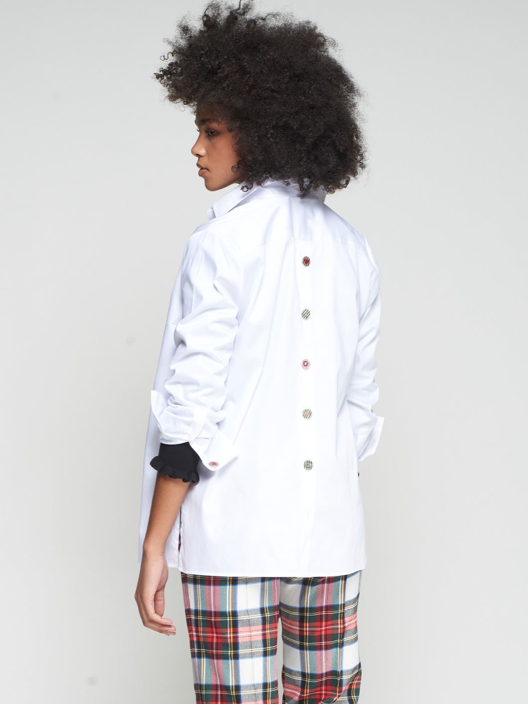 CAMISA LARGA BOTONES ESPALDA BLANCO STRECH