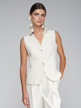 Cargar imagen en el visor de la galería, CHALECO ELEANOR CREP BLANCO
