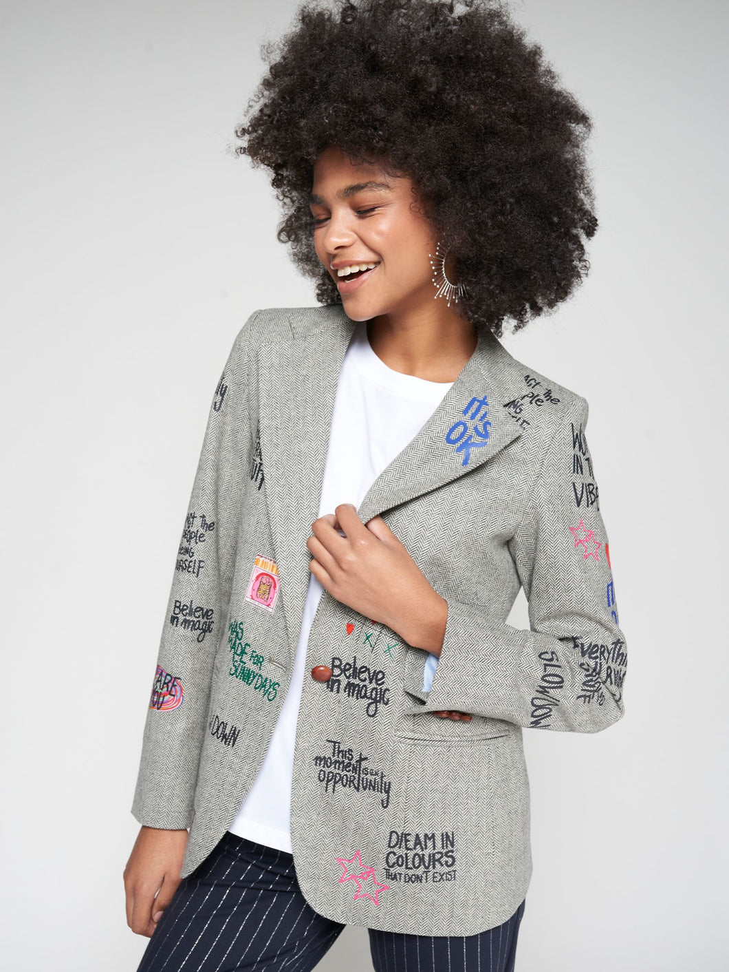 CHAQUETA ESPIGA GRIS SERIGRAFÍA