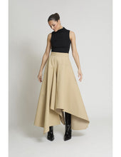 Cargar imagen en el visor de la galería, FALDA AIUR GABARDINA BEIGE
