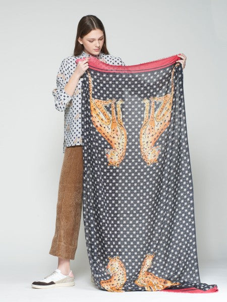 FOULARD LEOPARDOS Y ESTRELLAS