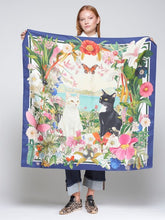 Cargar imagen en el visor de la galería, FOULARD SILK GATOS Y FLORES SEDA
