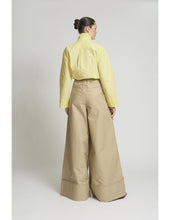 Cargar imagen en el visor de la galería, PANTALON ALEJANDRA CAMEL
