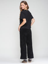 Cargar imagen en el visor de la galería, PANTALON NEGRO PANA CORTE RECTO
