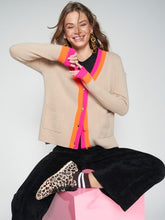 Cargar imagen en el visor de la galería, PUNTO ALINA CARDIGAN BEIGE PINK ORANGE
