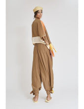 Cargar imagen en el visor de la galería, SUDADERA ORIA
