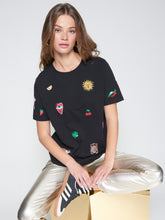 Cargar imagen en el visor de la galería, T-SHIRT AMALIA EMB PUNTO NEGRO
